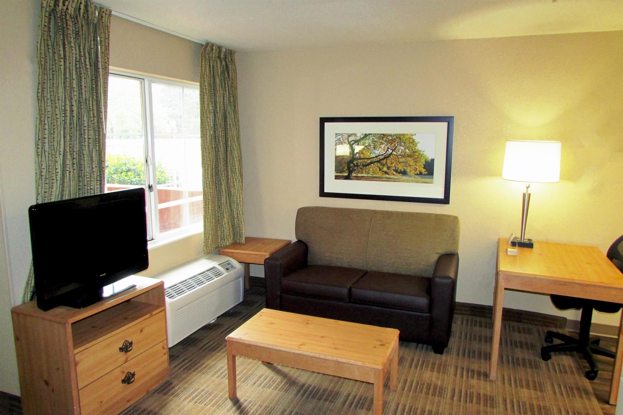 Mainstay Suites Washington Dulles Airport Шантили Екстериор снимка
