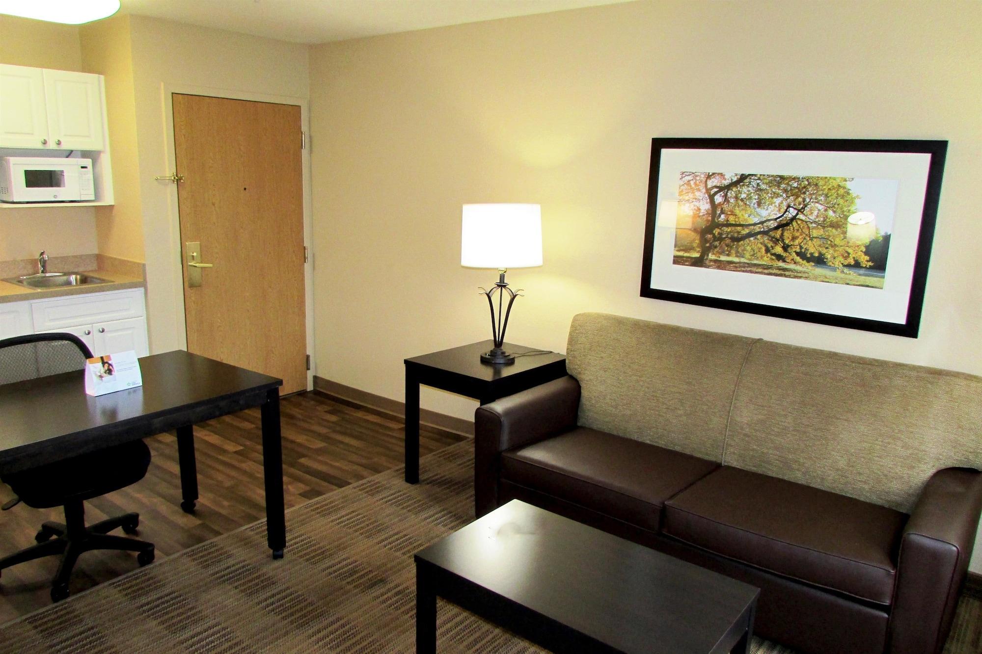 Mainstay Suites Washington Dulles Airport Шантили Екстериор снимка